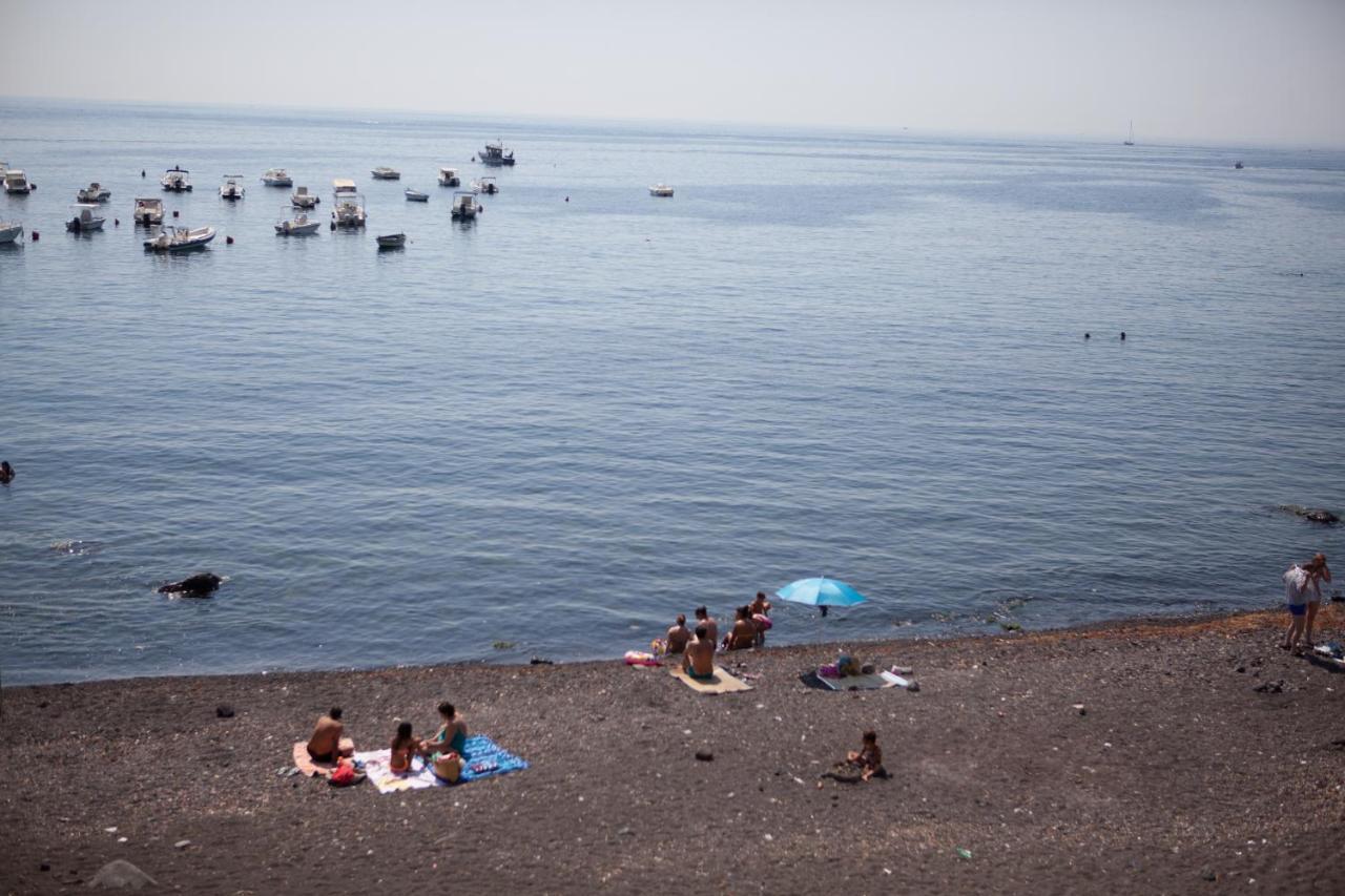 Un Tuffo Nella Baia Di Capomulini Bed & Breakfast Acireale Eksteriør bilde